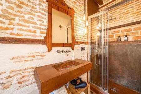 Appartamento Peaceful Y Beautiful Apt In La Latina Madrid Esterno foto
