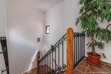 Appartamento Peaceful Y Beautiful Apt In La Latina Madrid Esterno foto