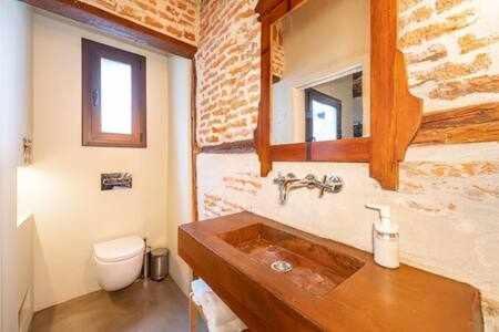 Appartamento Peaceful Y Beautiful Apt In La Latina Madrid Esterno foto